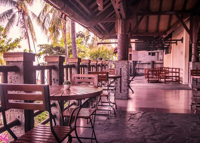 努格拉罗维纳海景假日温泉酒店 罗威那