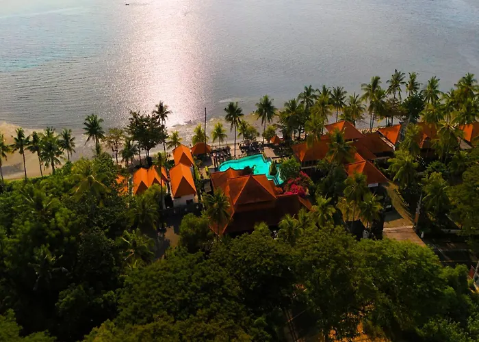 Nugraha Seaview & 3* ロヴィーナ