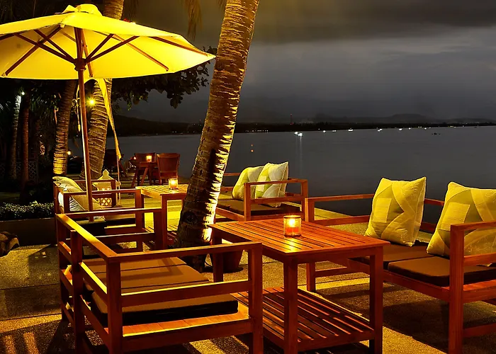 Nugraha Seaview & 3*